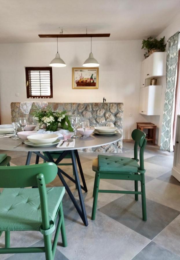 Holiday Home Bukovac Klimno Bagian luar foto