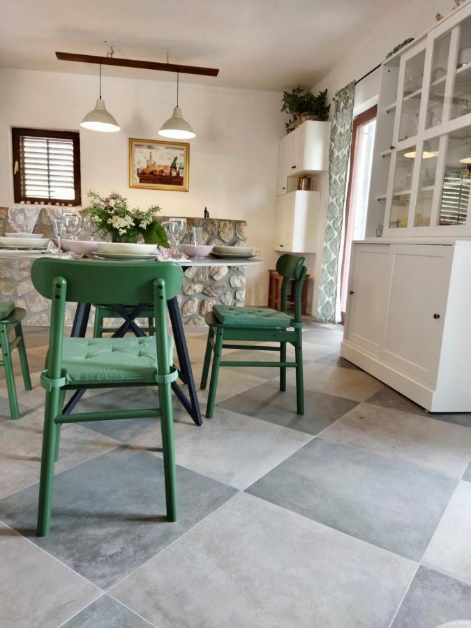 Holiday Home Bukovac Klimno Bagian luar foto