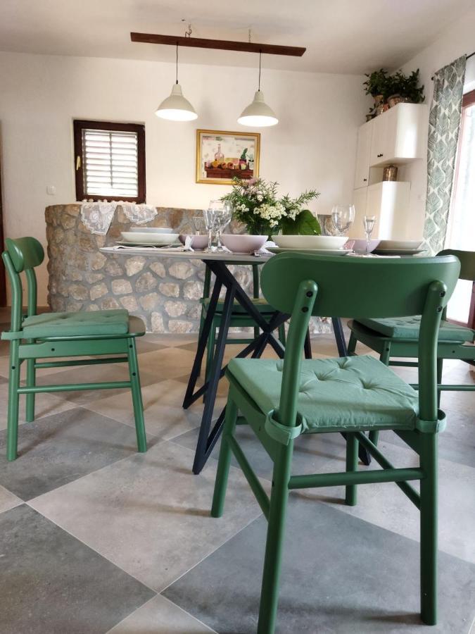 Holiday Home Bukovac Klimno Bagian luar foto
