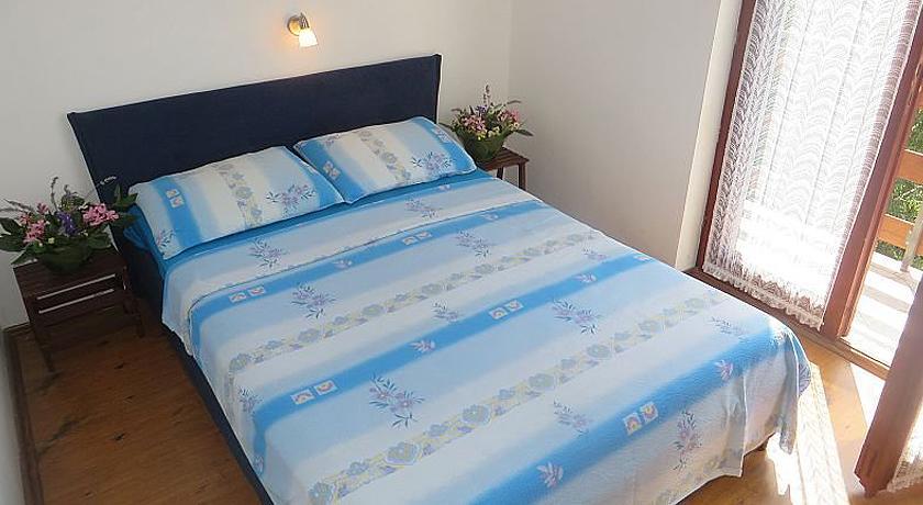 Holiday Home Bukovac Klimno Bagian luar foto